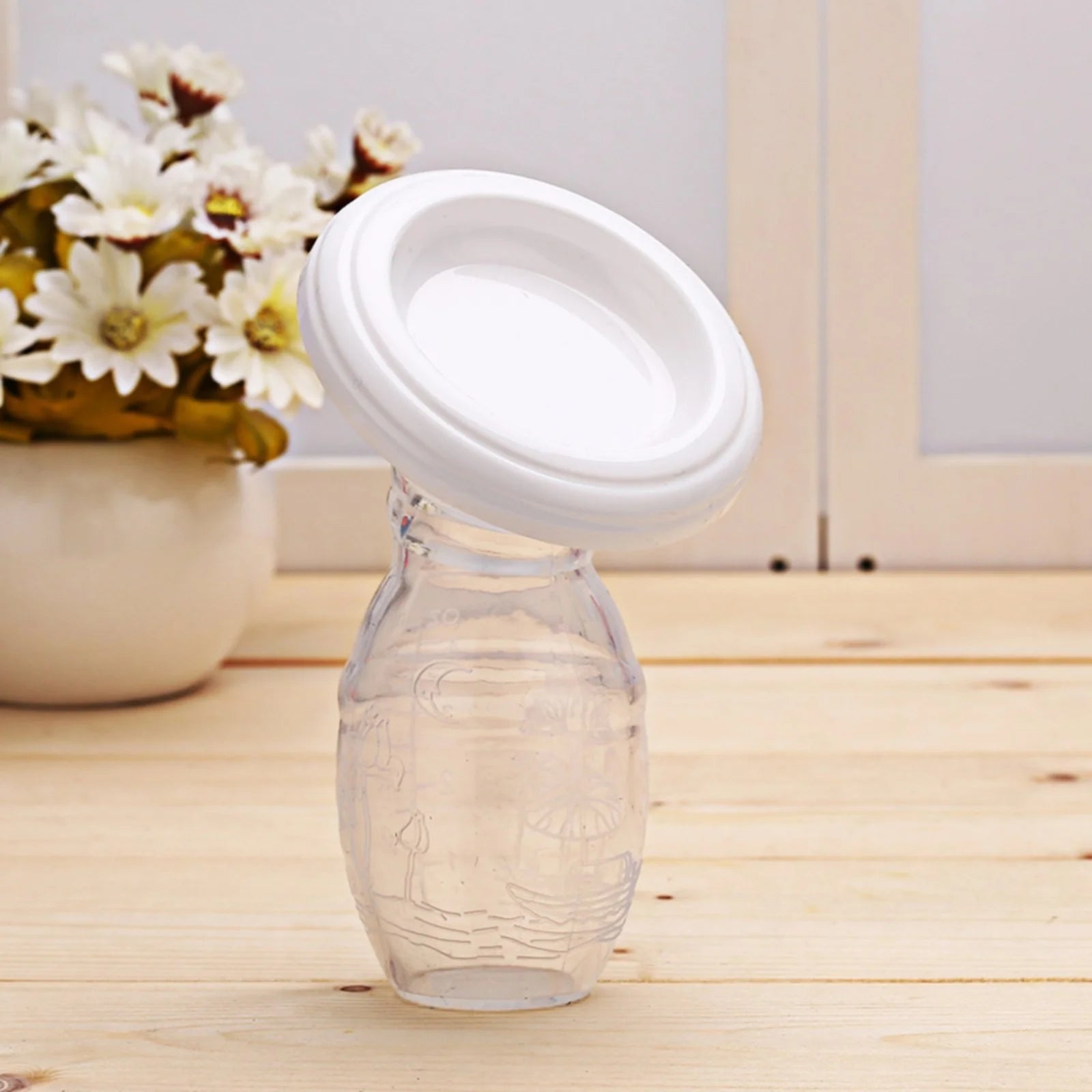 Clearance  1 * Manual Breast Pump Manual Baby Breast Pump Food Grade Silicone Milk Collector with Lid Breastfeeding Tool Manual Breast Pump White